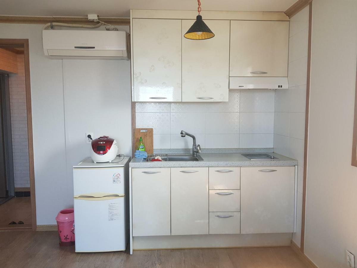 Purmir Pension Seogwipo Esterno foto