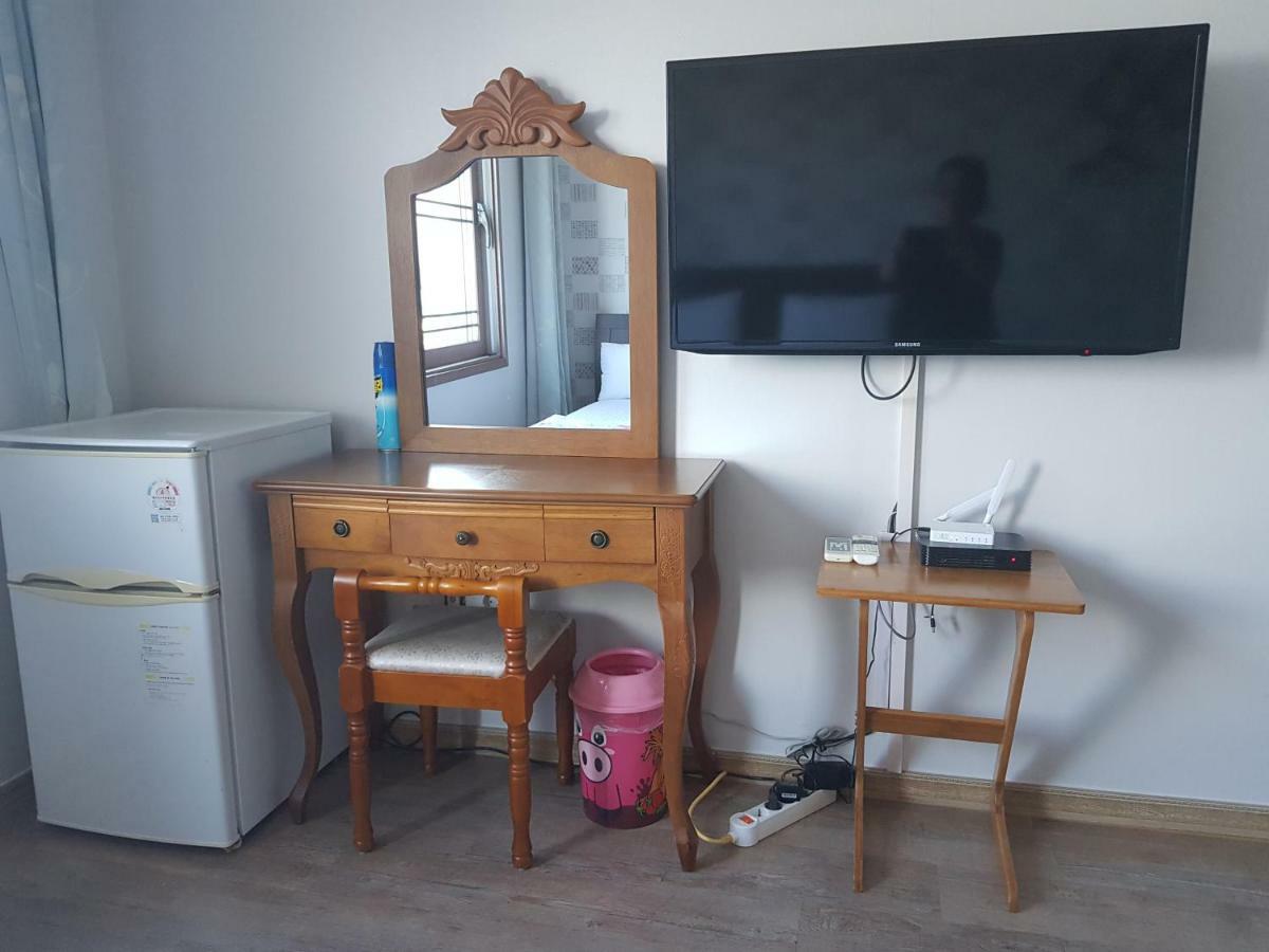 Purmir Pension Seogwipo Esterno foto