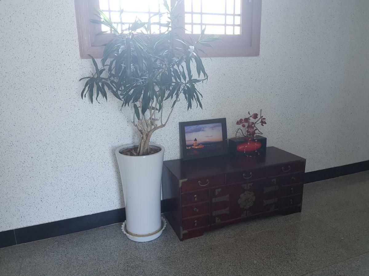 Purmir Pension Seogwipo Esterno foto