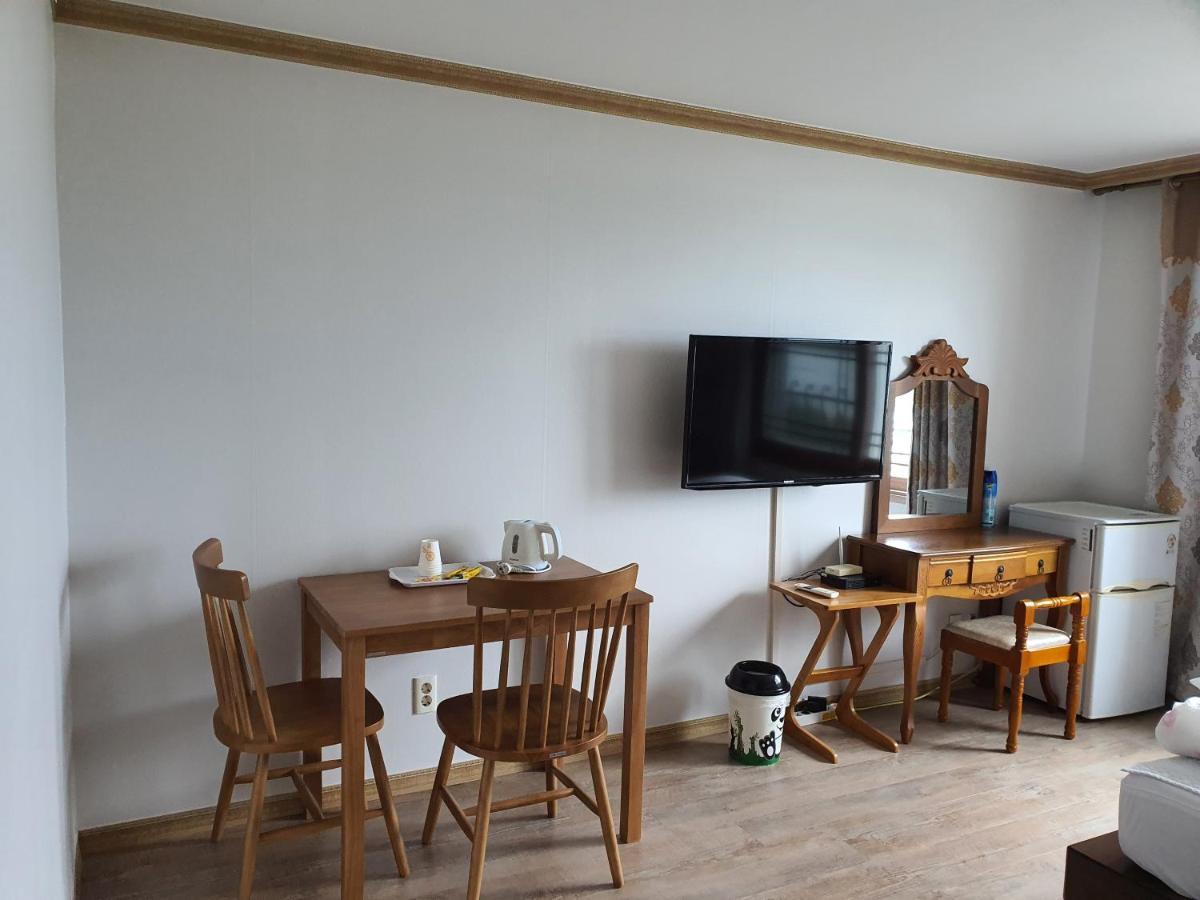 Purmir Pension Seogwipo Esterno foto